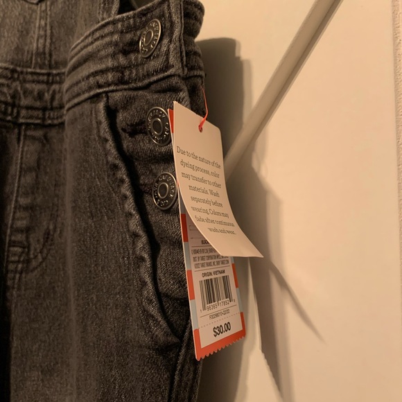 NWT Cat & Jack Black Denim Overalls Kids Size Small 6/6X - Picture 4 of 10